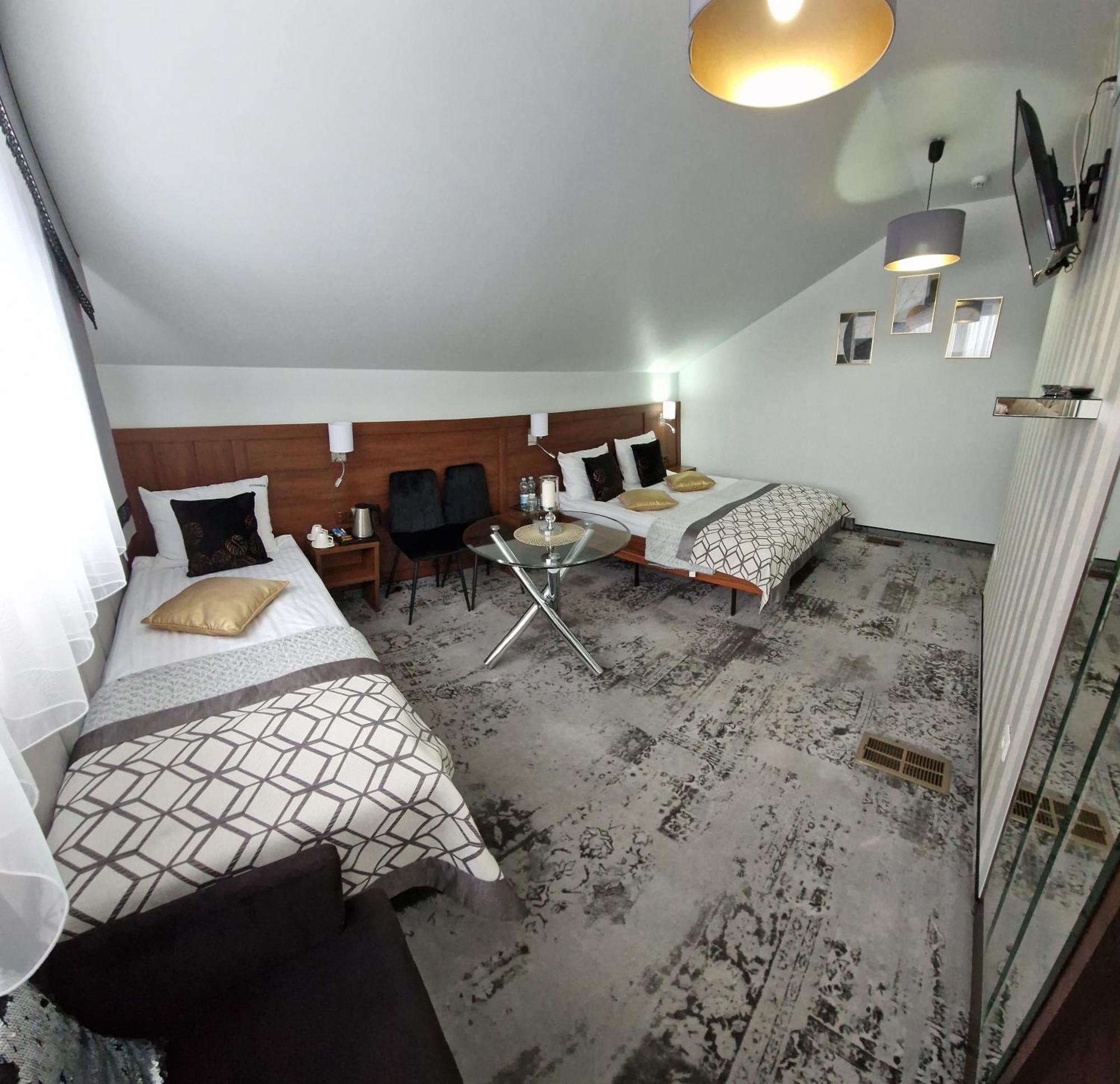 Cynamon Hotel Nowy Sacz Exterior photo